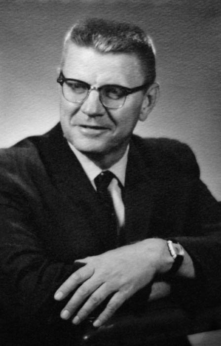 Ralph W. Kelting